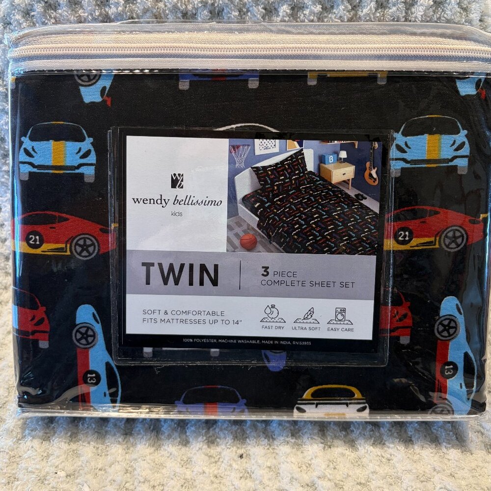 Wendy Bellissimo Kids Twin Sheet Set 3pc Race Car Print NIP